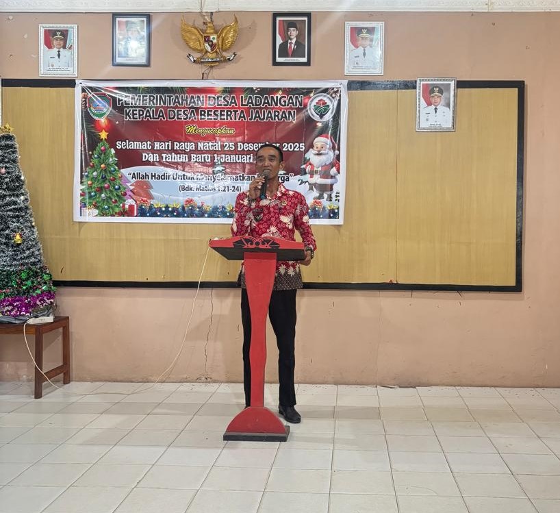 Natal bersama TK cinta kasih Ladangan bersama Perangkat Desa Ladangan